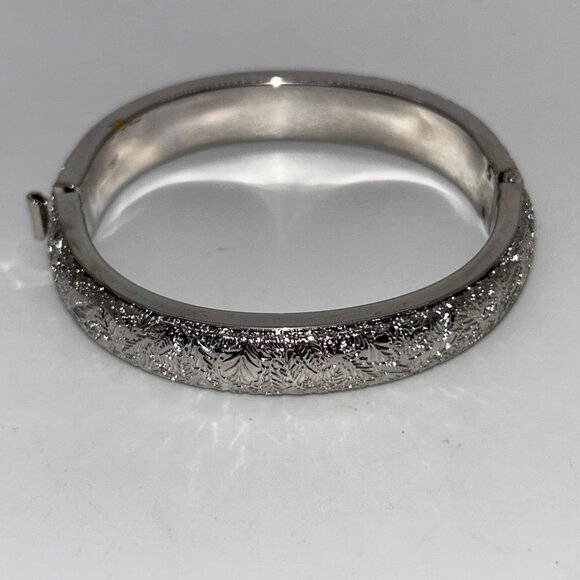 Monet Vintage Silvertone Hinged Bangle With Floral Engraved Design Elegant - Picture 2 of 16